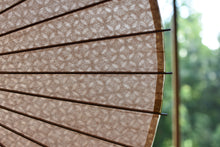 画像をギャラリービューアに読み込む, 日傘【二重張 透かし文様「七宝梅紋」×柿渋】