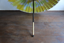 画像をギャラリービューアに読み込む, 日傘【二重張 紺×折染(イエロー系)】(小骨黒)