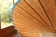 画像をギャラリービューアに読み込む, 日傘【二重張 透かし文様「ねじり輪」×柿渋】 (水色)