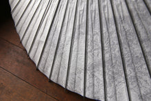 画像をギャラリービューアに読み込む, 日傘【二重張 胡粉×重ね染め(紺)】