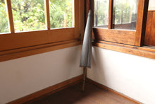 画像をギャラリービューアに読み込む, 日傘【二重張 胡粉×重ね染め(紺)】