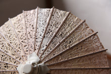 画像をギャラリービューアに読み込む, まめ和傘【落水紙 麻の葉(ベージュ)】