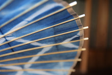 画像をギャラリービューアに読み込む, 日傘【石徹白藍染2023 スクエア】