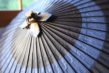 画像をギャラリービューアに読み込む, 蛇の目傘【中張 紫黒×空色】