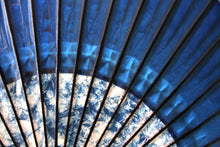 画像をギャラリービューアに読み込む, 蛇の目傘【助六 ギャラクシー×藍(赤骨)】(女竹) - 和傘CASA