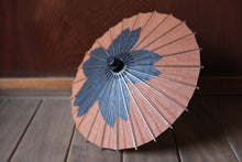 画像をギャラリービューアに読み込む, まめ和傘【切継ぎ 桜(茶×黒)】 - 和傘CASA