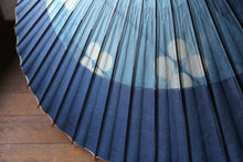 画像をギャラリービューアに読み込む, 蛇の目傘【石徹白藍染2024 助六 花冠】 - 和傘CASA