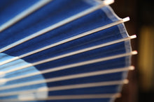 画像をギャラリービューアに読み込む, 蛇の目傘【石徹白藍染2024 助六 花冠】 - 和傘CASA