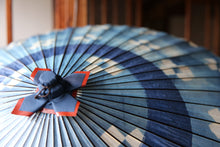 画像をギャラリービューアに読み込む, 蛇の目傘【石徹白藍染2024 中張 世】