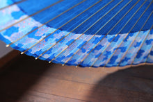 画像をギャラリービューアに読み込む, 蛇の目傘【月奴 青×あじさい】 - 和傘CASA