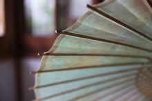 画像をギャラリービューアに読み込む, 日傘【二重張 かすみ染め グリーンイエロー×白】(女竹)