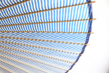 画像をギャラリービューアに読み込む, 蛇の目傘【青ストライプ】 - 和傘CASA