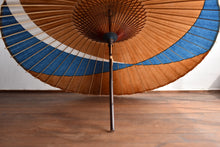 画像をギャラリービューアに読み込む, 蛇の目傘【交叉 柿渋×藍染(白)】