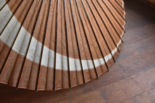 画像をギャラリービューアに読み込む, 蛇の目傘【三日月 柿渋鉄】 - 和傘CASA