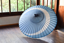 画像をギャラリービューアに読み込む, 蛇の目傘【三日月 水色】 - 和傘CASA