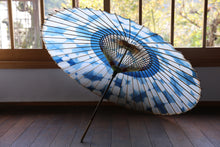 画像をギャラリービューアに読み込む, 蛇の目傘【石徹白藍染2023 中張まる】 - 和傘CASA