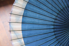 画像をギャラリービューアに読み込む, 蛇の目傘【石徹白藍染2023 軒奴】 - 和傘CASA