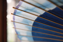 画像をギャラリービューアに読み込む, 蛇の目傘【石徹白藍染2023 軒奴】 - 和傘CASA