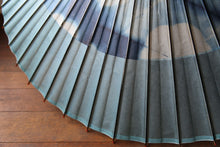 画像をギャラリービューアに読み込む, 蛇の目傘【石徹白藍染2023 助六花】 - 和傘CASA