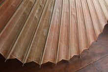 将图片加载到图库查看器,日傘【網代 かすみ染め オレンジピンク】 - 和傘CASA