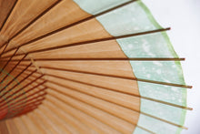 Load image into Gallery viewer, 蛇の目傘【軒奴 柿渋×かすみ染(グリーン)】 - 和傘CASA