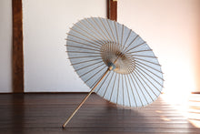 画像をギャラリービューアに読み込む, 日傘【透かし和紙水玉×藍染め手漉き美濃和紙】 - 和傘CASA