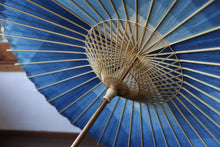 画像をギャラリービューアに読み込む, 網代日傘【石徹白藍染2021 層】