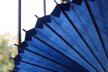 画像をギャラリービューアに読み込む, 網代日傘【石徹白藍染2021 層】