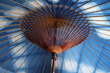 Load image into Gallery viewer, 蛇の目傘【石徹白藍染2021 四角】 - 和傘CASA