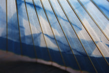 Load image into Gallery viewer, 蛇の目傘【石徹白藍染2021 三角】 - 和傘CASA