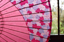 画像をギャラリービューアに読み込む, 蛇の目傘【月奴 ピンク×あじさい】 - 和傘CASA
