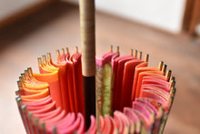 画像をギャラリービューアに読み込む, 蛇の目傘【縞帯　サーモンピンク×花柄】
