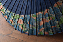 画像をギャラリービューアに読み込む, 蛇の目傘【月奴　紺×山山カラフル】
