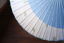 画像をギャラリービューアに読み込む, 日傘【月奴　水色×藍の葉】
