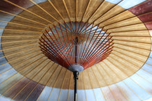 画像をギャラリービューアに読み込む, 蛇の目傘【助六　かすみ染め(ブルーブラウン)×柿渋染(黒柿)】
