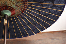 将图片加载到图库查看器，日傘【二重張　紺×渦巻き】 - 和傘CASA
