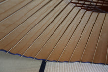 Load image into Gallery viewer, 蛇の目傘【柿渋染】 - 和傘CASA
