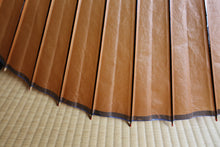 Load image into Gallery viewer, 蛇の目傘【柿渋染】 - 和傘CASA
