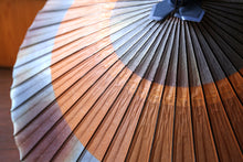 画像をギャラリービューアに読み込む, 蛇の目傘【助六　かすみ染め(ブルーブラウン)×柿渋染】 （女竹） - 和傘CASA
