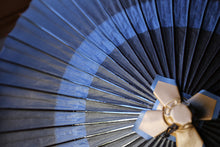 画像をギャラリービューアに読み込む, 蛇の目傘【中張　紫黒×空色】
