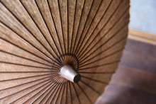 画像をギャラリービューアに読み込む, 日傘【二重張　柿渋染手漉き美濃和紙（黒柿）×透かし和紙水玉（小）】
