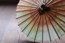 Load image into Gallery viewer, Mame(Mini) Wagasa [Uneven Dyed Orange Green B]
