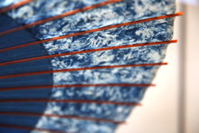 画像をギャラリービューアに読み込む, 蛇の目傘【助六　ギャラクシー×藍（赤骨）】（女竹） - 和傘CASA
