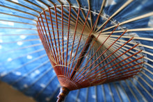 画像をギャラリービューアに読み込む, 蛇の目傘【石徹白藍染2026　】 - 和傘CASA
