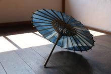 画像をギャラリービューアに読み込む, まめ和傘【石徹白藍染　窓】
