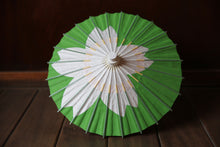 画像をギャラリービューアに読み込む, まめ和傘【切継ぎ　桜（緑×白）】 - 和傘CASA
