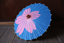 画像をギャラリービューアに読み込む, まめ和傘【切継ぎ　桜（青×ピンク）】 - 和傘CASA
