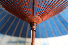 画像をギャラリービューアに読み込む, 蛇の目傘【石徹白藍染2024　軒奴　輝】
