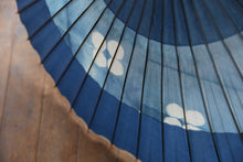 画像をギャラリービューアに読み込む, 蛇の目傘【石徹白藍染2024　助六　花冠】 - 和傘CASA
