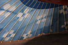 画像をギャラリービューアに読み込む, 蛇の目傘【石徹白藍染2024　中張　世】
